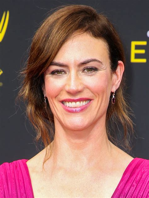 actress maggie siff